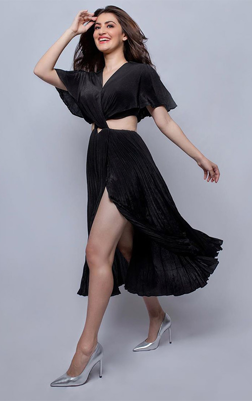 Shivaleeka Oberoi hot Shivaleeka Oberoi hot