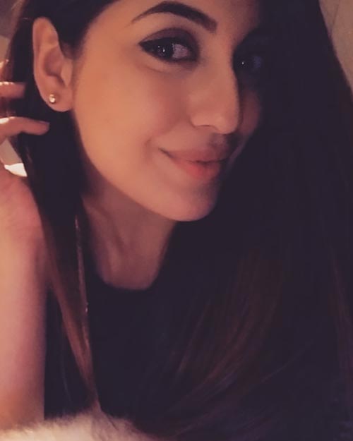 Neetu Singh curvy punjabi actress