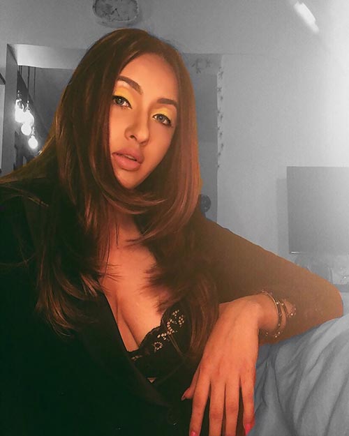 Akansha Ranjan Kapoor hot curvy guilty spotlight actress