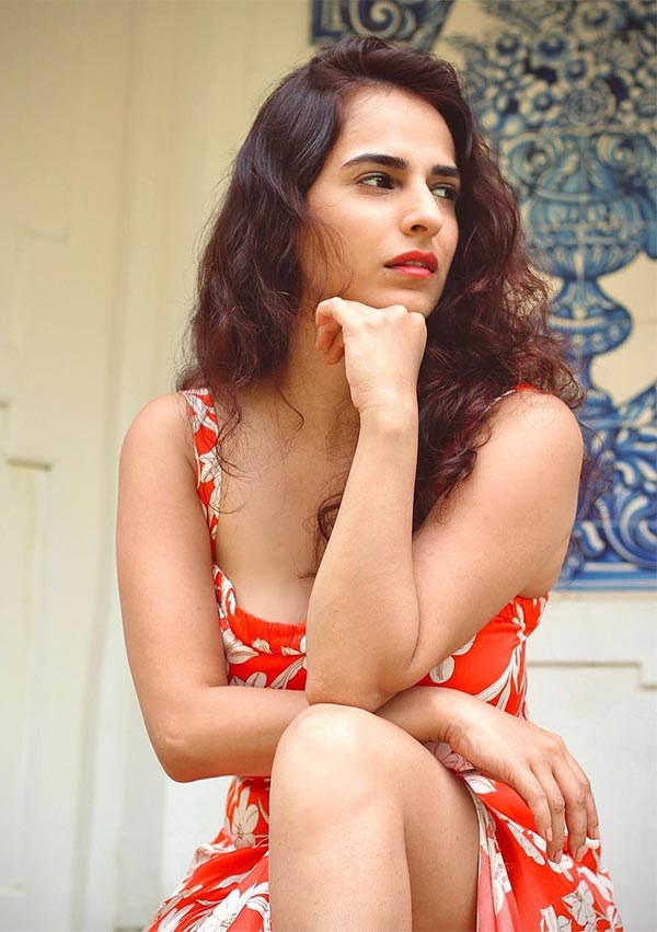 Kashmira Irani hot photos Kashmira Irani hot photos