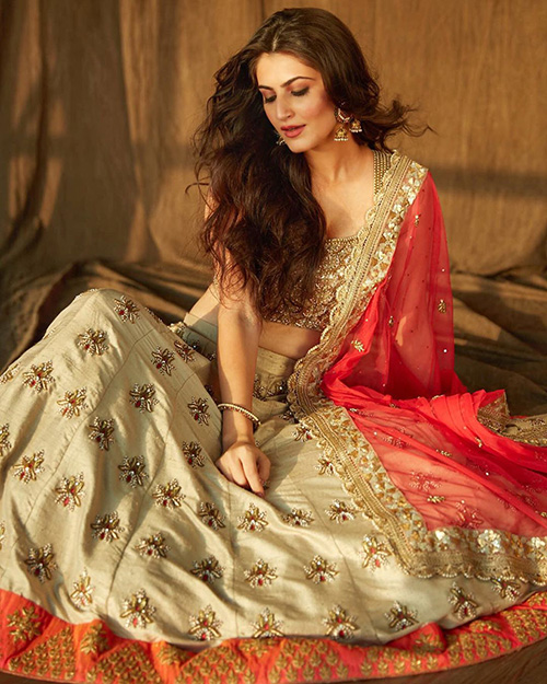 Shivaleeka Oberoi hot Shivaleeka Oberoi hot