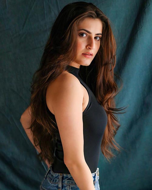 Shivaleeka Oberoi hot Shivaleeka Oberoi hot