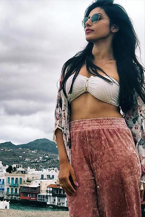 Harshita Gaut hot photos mirzapur actress Harshita Gaut hot photos mirzapur actress