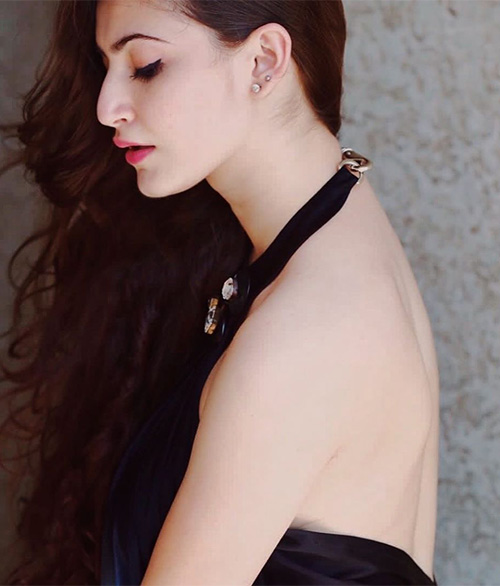 Shivaleeka Oberoi hot Shivaleeka Oberoi hot