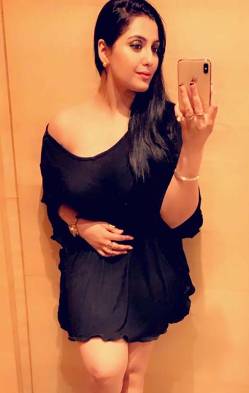 Neetu Singh curvy Indian actress