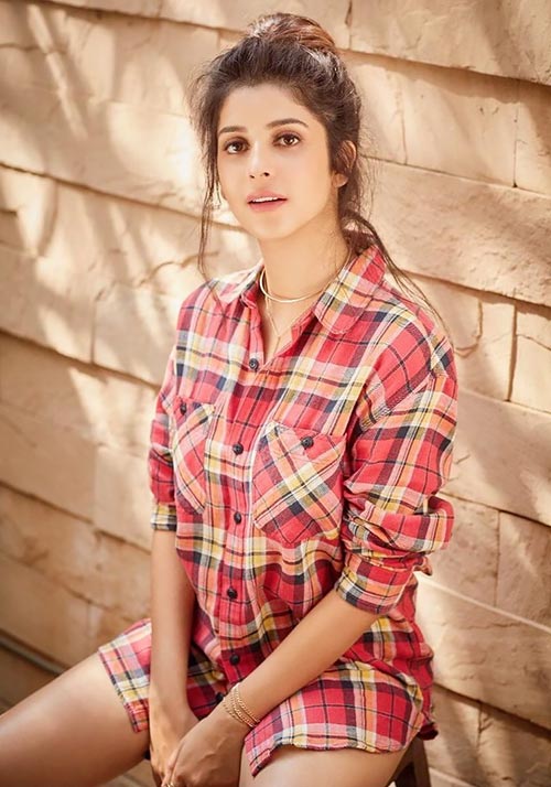 Kaashish Vohra hot photos