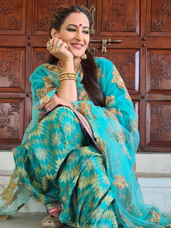 Rakshanda Khan hot photos indian tv actress
