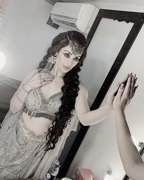 Sonia Singh hot actress savdhaan india manmohini