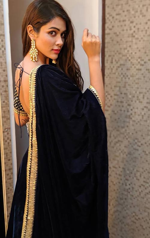 Charvi Saraf hot indian tv actress kasautii zindagii kay Charvi Saraf hot indian tv actress kasautii zindagii kay