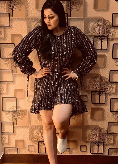 Neetu Singh curvy punjabi actress