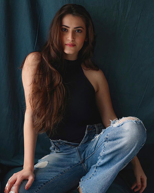 Shivaleeka Oberoi hot Shivaleeka Oberoi hot