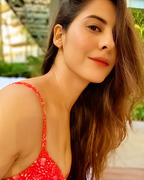 Sheetal Thakur bikini swimsuit hot actress Sheetal Thakur bikini swimsuit hot actress