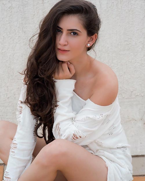 Shivaleeka Oberoi hot Shivaleeka Oberoi hot