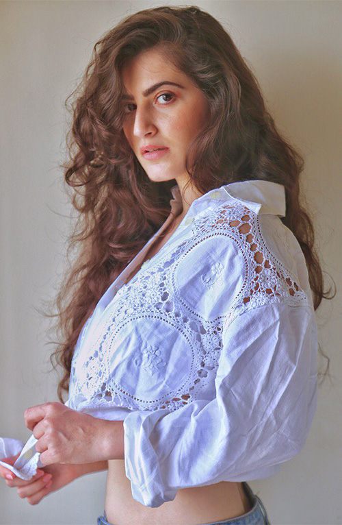 Shivaleeka Oberoi hot Shivaleeka Oberoi hot