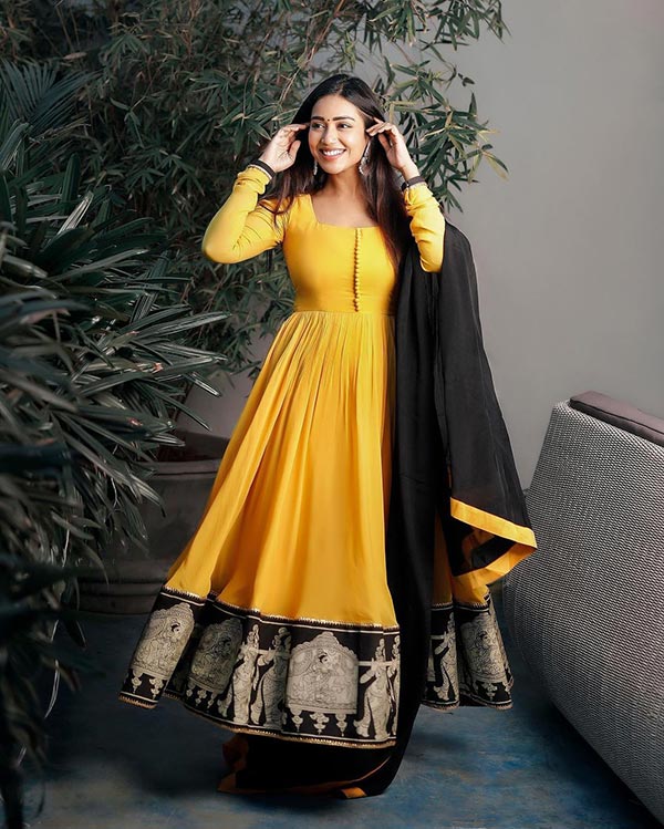 Nivetha Pethuraj hot photos Nivetha Pethuraj hot photos