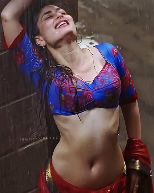 Kareena Kapoor navel hot photos Kareena Kapoor navel hot photos