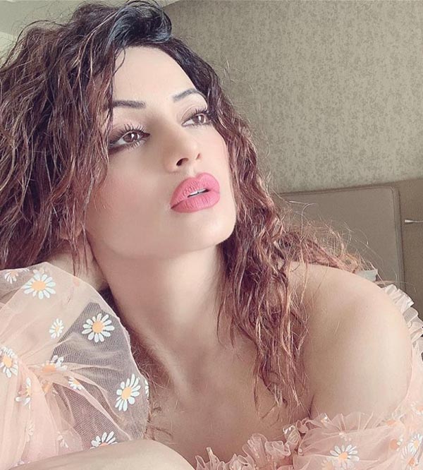 Sonia Singh ullu call center savdhaan india