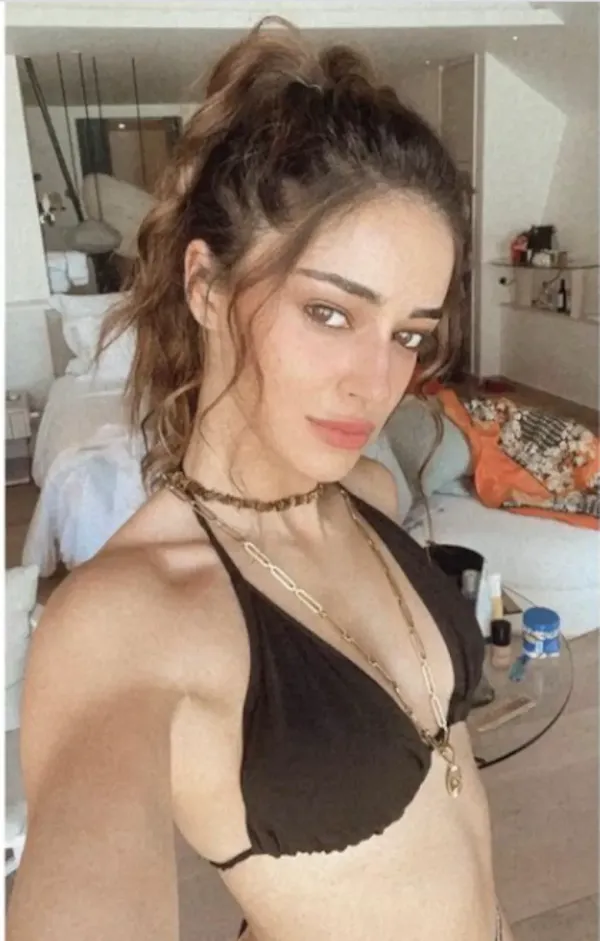 ananya panday black string bikini selfie ananya panday black string bikini selfie
