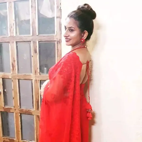 jonita dcruz web series actress backless saree hot jonita dcruz web series actress backless saree hot
