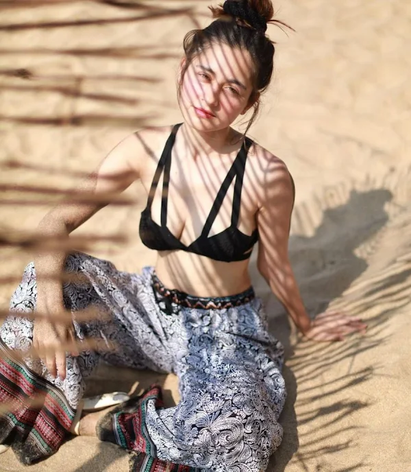 sanjeeda shaikh black bikini cleavage photoshoot sanjeeda shaikh black bikini cleavage photoshoot