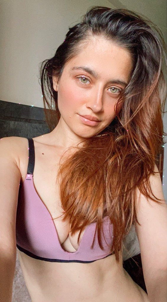 sanjeeda shaikh bra selfie indian tv actress sanjeeda shaikh bra selfie indian tv actress