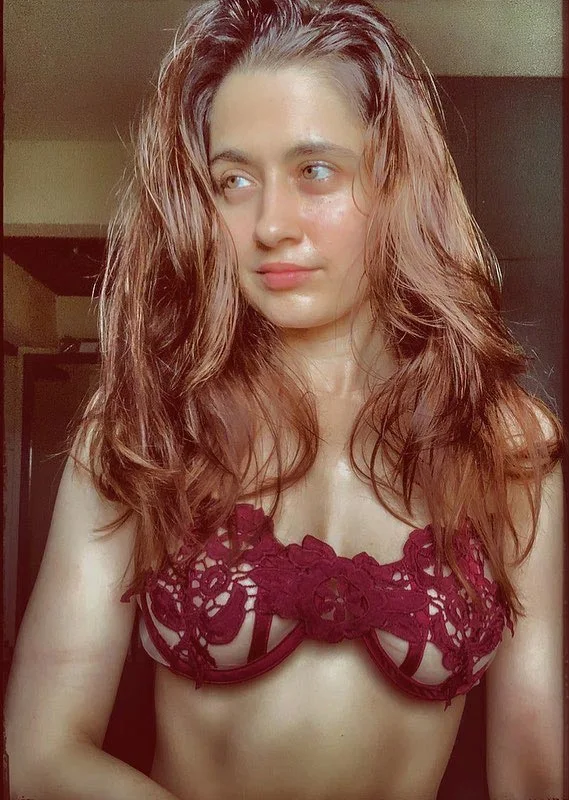 sanjeeda shaikh lacy bra indian tv actress sanjeeda shaikh lacy bra indian tv actress