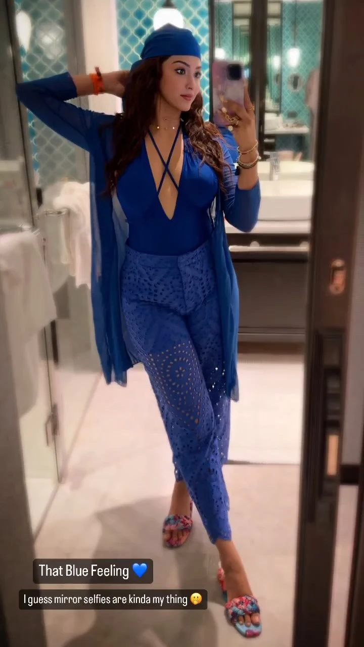 esshanya maheshwari blue swimsuit curvy body esshanya maheshwari blue swimsuit curvy body