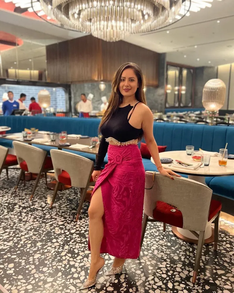 puja banerjee sexy legs high slit hot actress