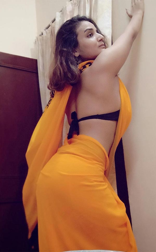 Aadita Jain hot saree curvy actress nagarvadhu
