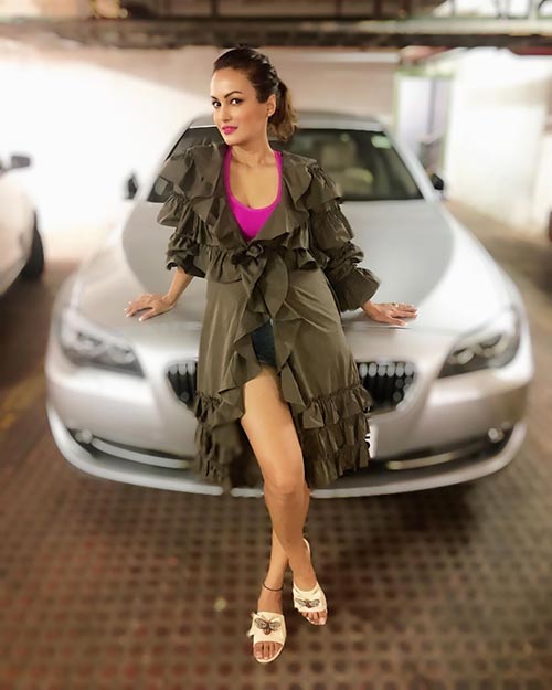 Nisha Rawal hot photos