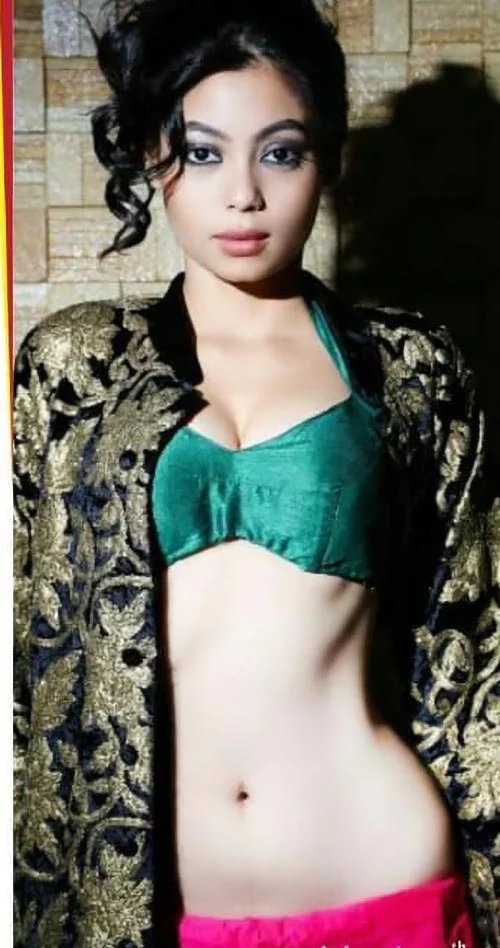 Anangsha Biswas navel hot actress mirzapur Anangsha Biswas navel hot actress mirzapur