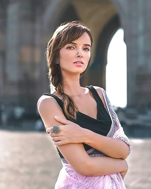 Joanna Robaczewska hot actress ullu innocent hansmukh Joanna Robaczewska hot actress ullu innocent hansmukh