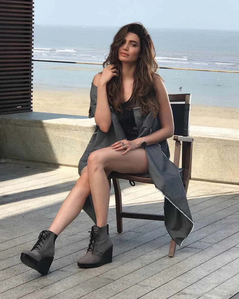 Karishma Tanna sexy legs thighs