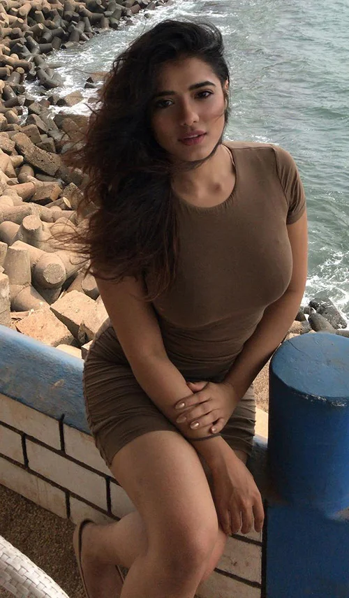 ketika sharma curvy indian actress ketika sharma curvy indian actress