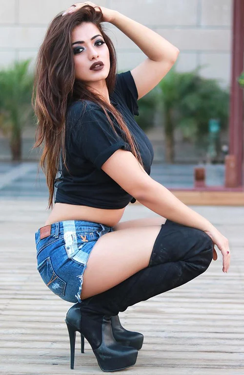 ketika sharma curvy indian actress ketika sharma curvy indian actress