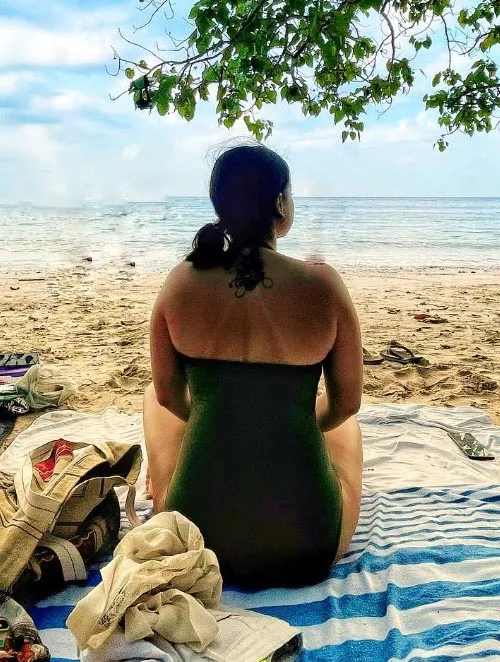 Sumona Chakravarti swimsuit hot actress kapil sharma show Sumona Chakravarti swimsuit hot actress kapil sharma show