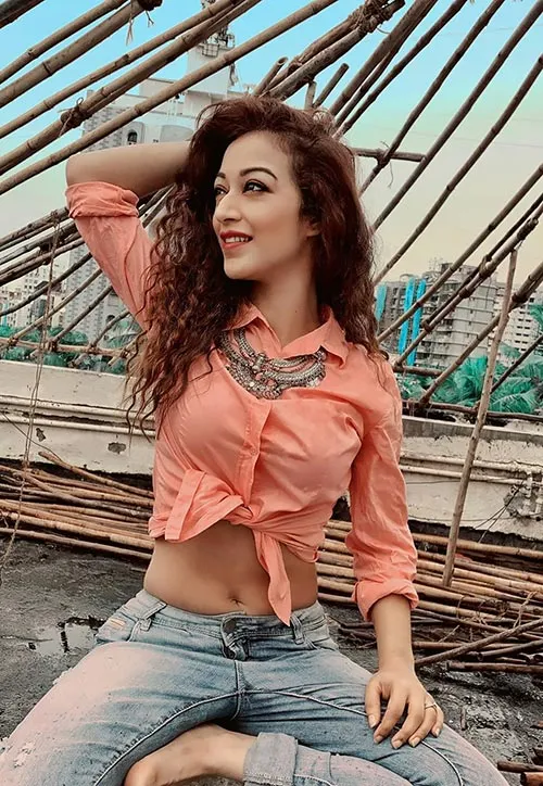 Sunayana Fozdar hot actress TMKOC