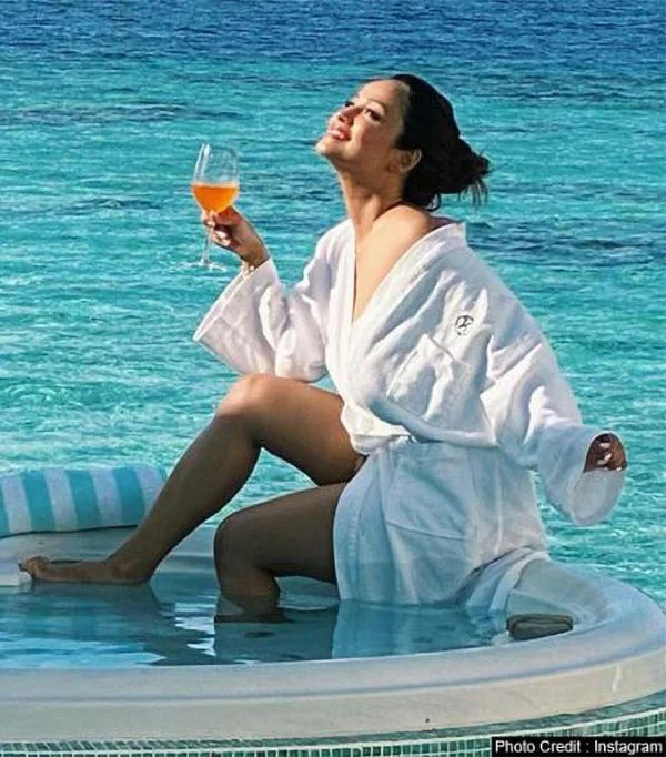 Adaa Khan bathrobe indian tv actress Adaa Khan bathrobe indian tv actress