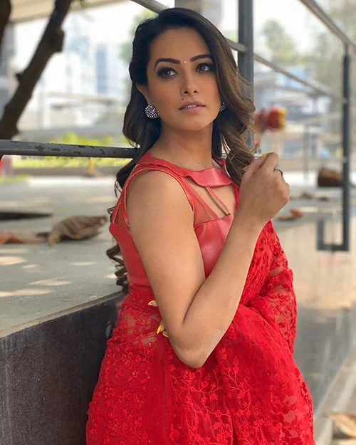 anita hassanandani saree hot indian tv actress anita hassanandani saree hot indian tv actress