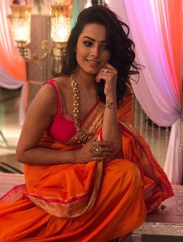 anita hassanandani saree hot indian tv actress anita hassanandani saree hot indian tv actress