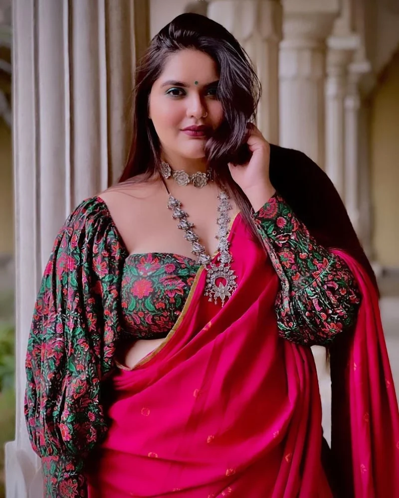 Anjali Anand curvy plus size indian actress khatron ke khiladi Anjali Anand curvy plus size indian actress khatron ke khiladi