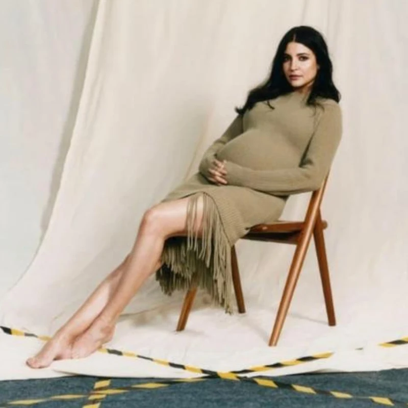 Anushka Sharma pregnant baby bump dress bollywood actress Anushka Sharma pregnant baby bump dress bollywood actress