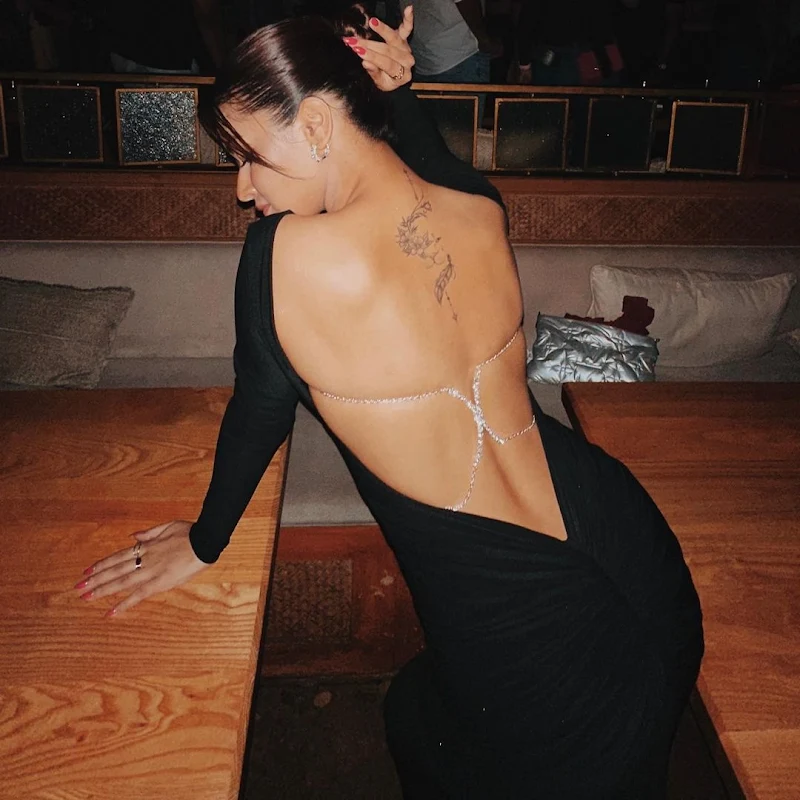 Avneet Kaur backless black dress hot Avneet Kaur backless black dress hot