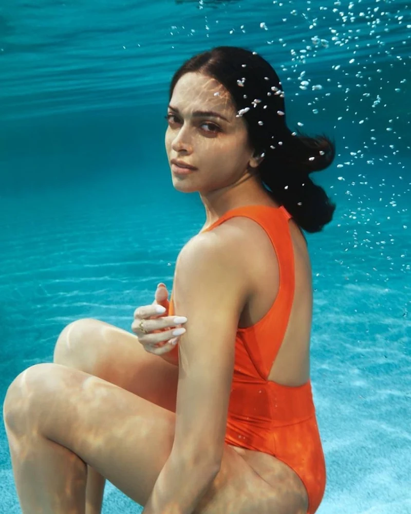 Deepika Padukone bikini underwater bollywood actress Deepika Padukone bikini underwater bollywood actress
