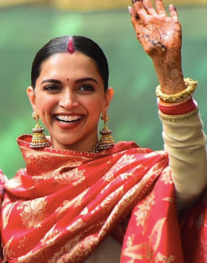 Deepika Padukone sindoor mangalsutra indian wife look Deepika Padukone sindoor mangalsutra indian wife look