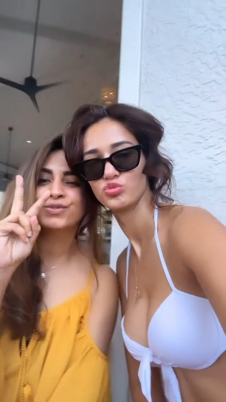 disha patani white bikini cleavage sexy body disha patani white bikini cleavage sexy body