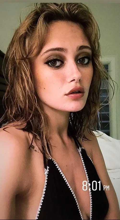Ella Purnell hot photos Ella Purnell sidbeoob hot photos