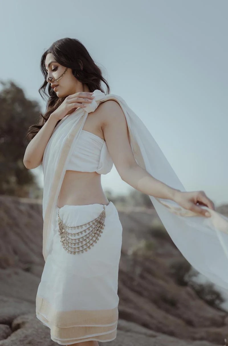 Esha Kansara saree hot indian tv actress Esha Kansara saree hot indian tv actress