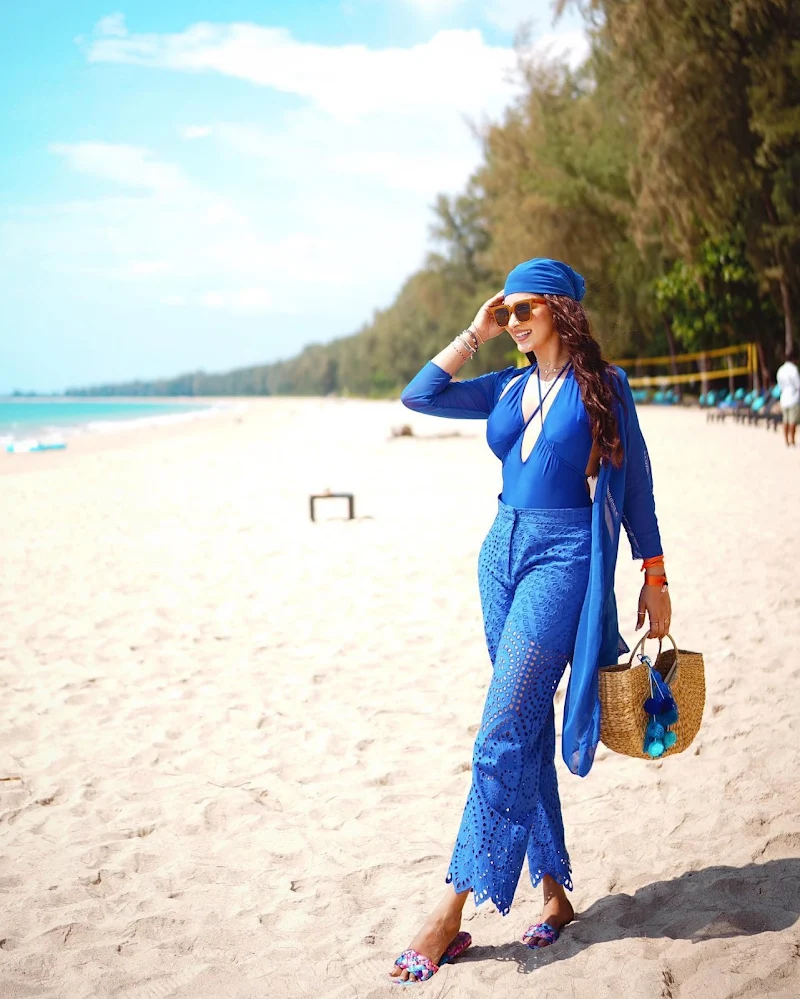 esshanya maheshwari blue swimsuit curvy body esshanya maheshwari blue swimsuit curvy body