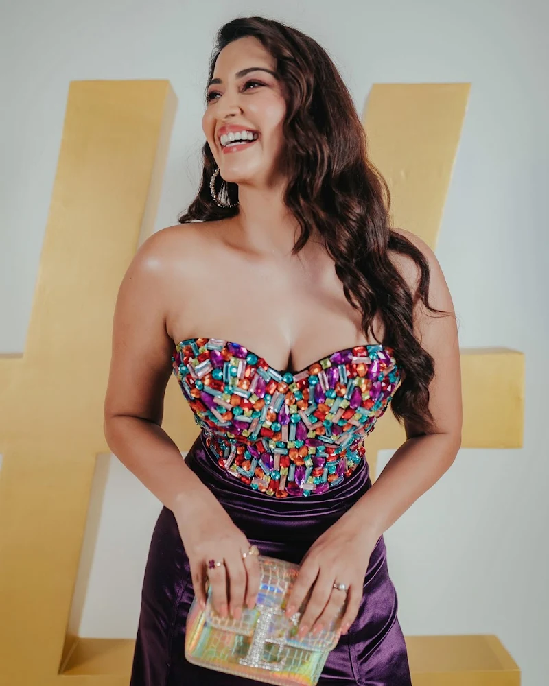 esshanya maheshwari cleavage off shoulder top skirt